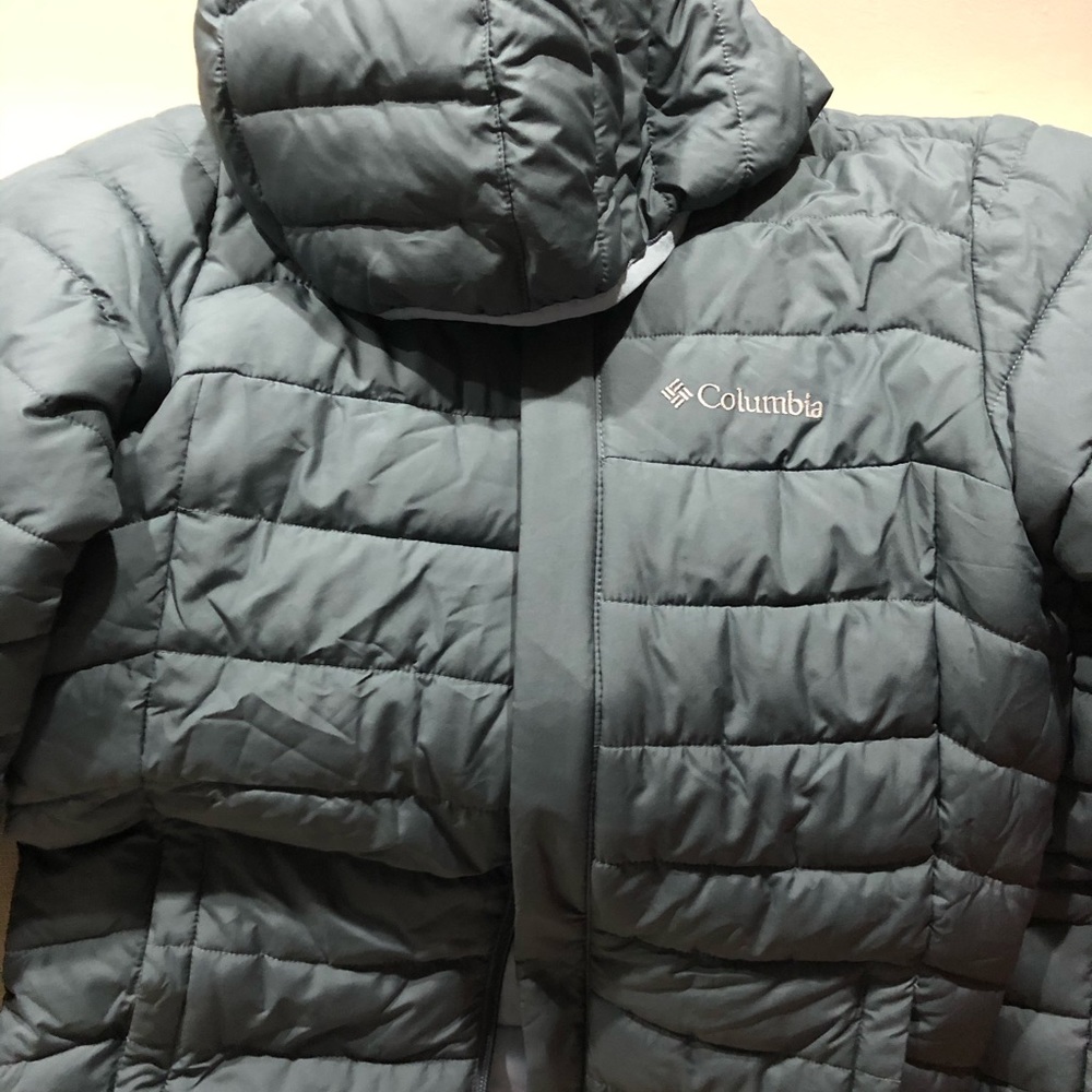 Waterproof winter jacket - Picture 3 of 7